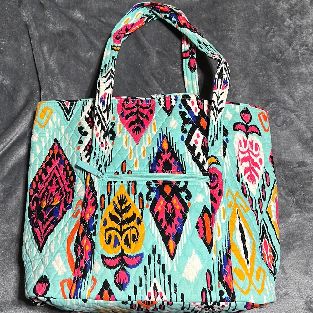 Vera Bradley tote in Pueblo